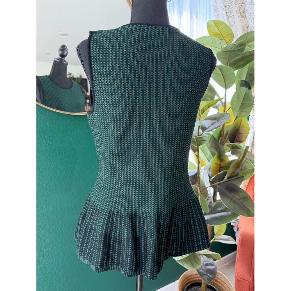 Ann Taylor Sleeveless Green Textured Peplum Top - Picture 3 of 7